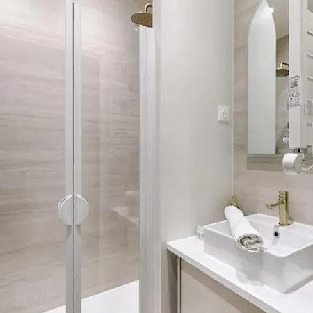 Luxury 1br Montmartre Condorcet Apartment *