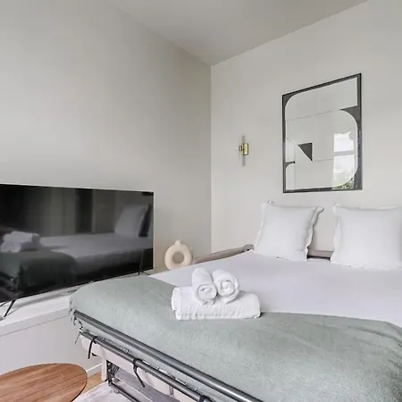 Апартаменты Luxury 1br Montmartre Condorcet