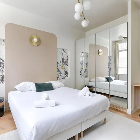 De Charme 1br Condorcet Saint-georges Lägenhet Paris