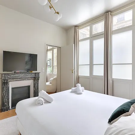 De Charme 1br Condorcet Saint-georges * Paris
