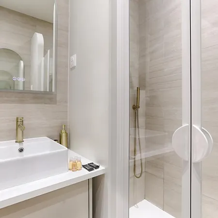 De Charme 1br Condorcet Saint-georges *