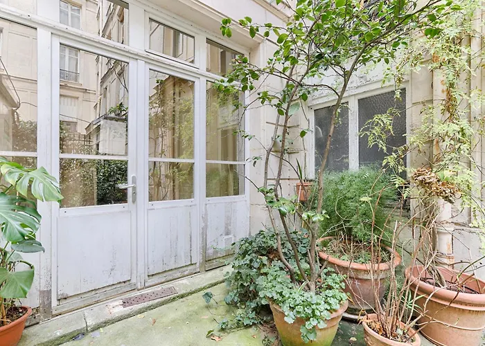 De Charme 1br Condorcet Saint-georges Lejlighed *